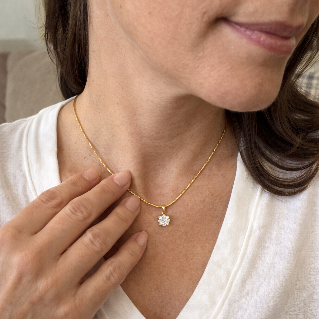 Collana con Ciondolo Strass Elegante Oro giallo