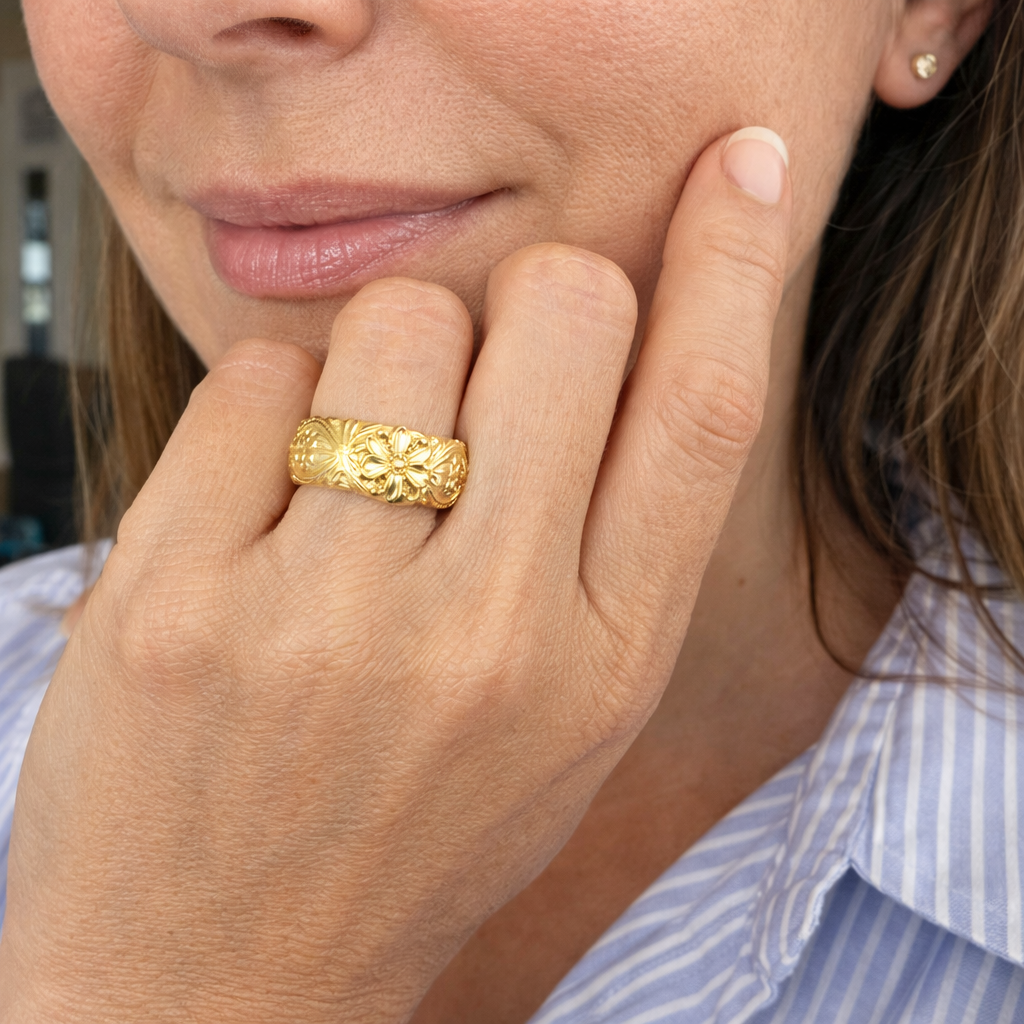 Anello Fiore Antico Oro giallo