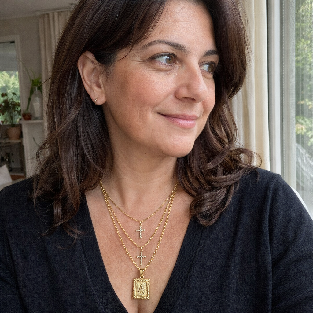 Parure Collana con Iniziale e Croce Oro giallo