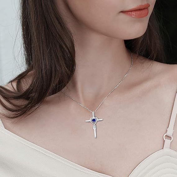 Collana Croce con Pietra Cuore Zaffiro