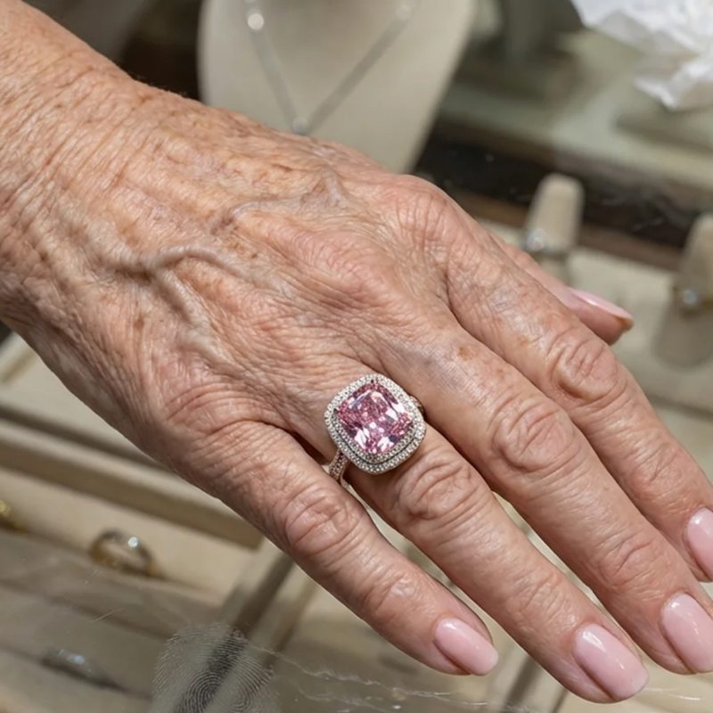 Anello Zaffiro Rosa Taglio Cushion Oro Bianco