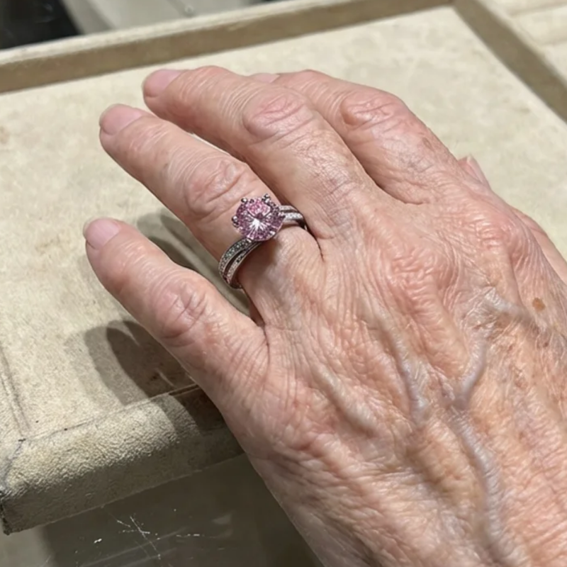 Moonlit Pink Anello Contorno