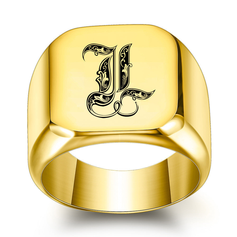 Noble Anello Classico con Iniziale Oro Giallo