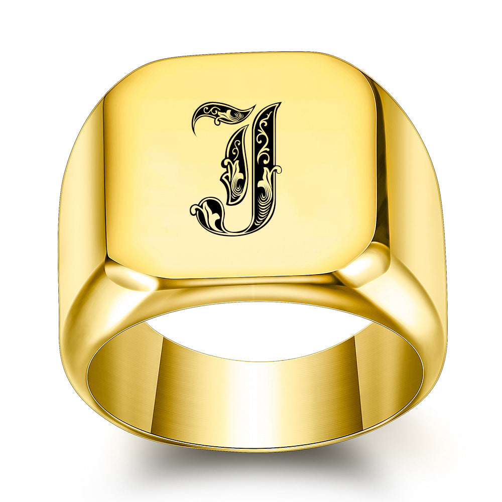 Noble Anello Classico con Iniziale Oro Giallo