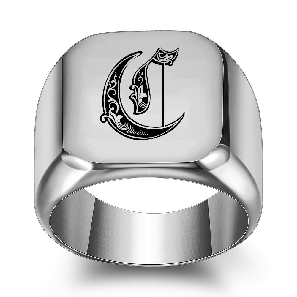 Noble Anello Classico con Iniziale Oro Bianco