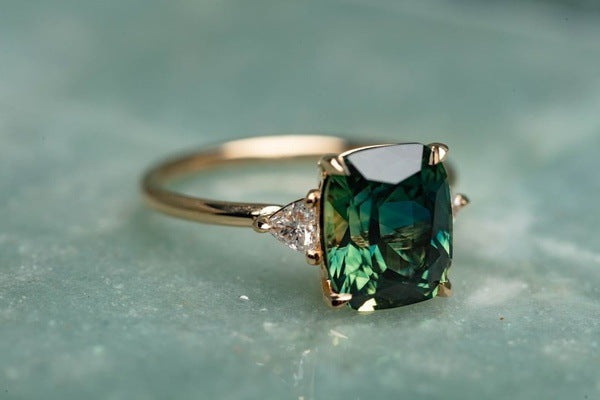 Anello Pietra Verde Stile Vintage