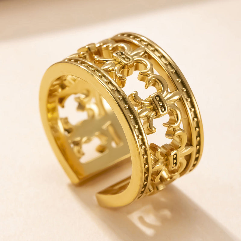 Anello Corona Imperiale Martellato Oro Giallo