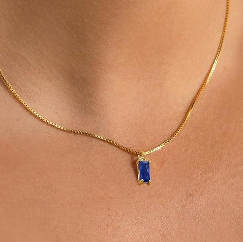 Collana con Pendente Zaffiro Minimalista
