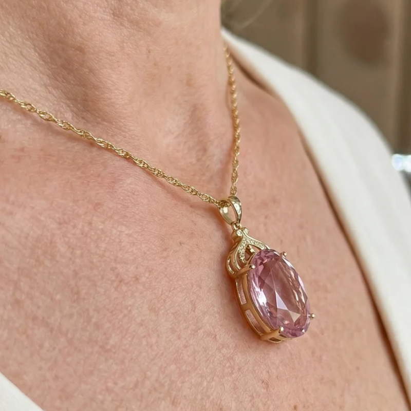 Collana Ovale Imperiale Zaffiro Rosa