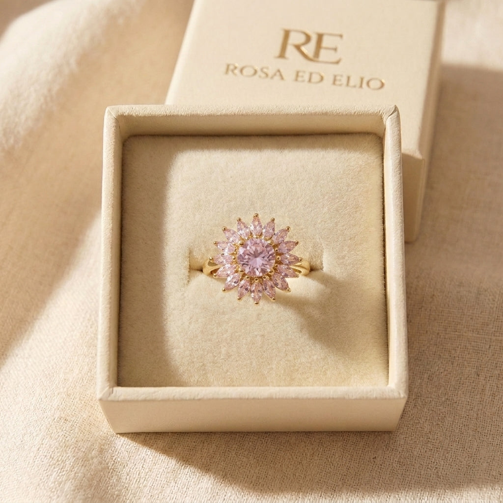 Celia Anello Rosetta Zaffiro Rosa Oro giallo nel cofanetto Rosa ed Elio